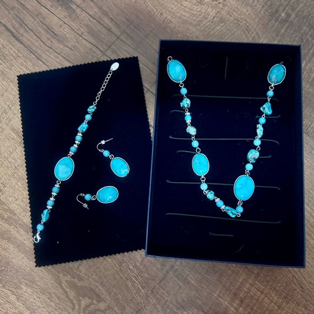 Stauer “Blue Arrow” Turquoise 3-Piece Jewelry Set — New in Box!